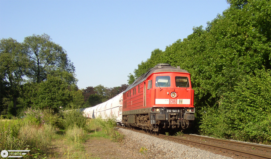 232541_040729003